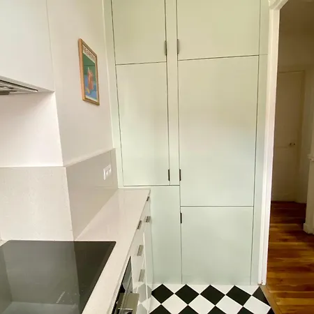 Splendid Near La Apartment Paris